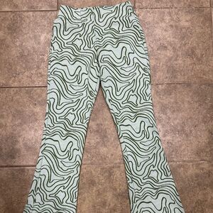 RSQ green kick flare pants size medium. Super comfortable!